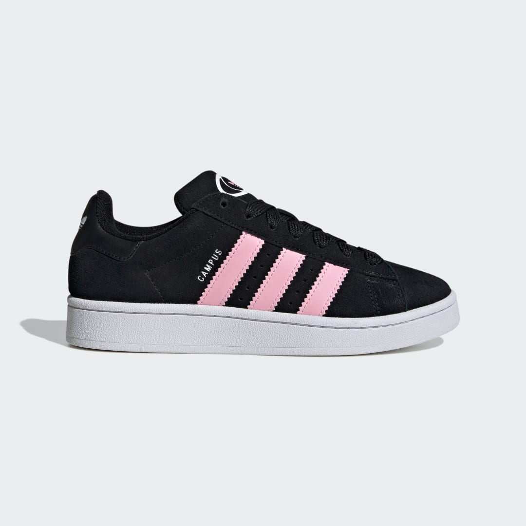 Detalle de Zapatilla Campus 00s de Adidas — versátil y atemporal en color negro