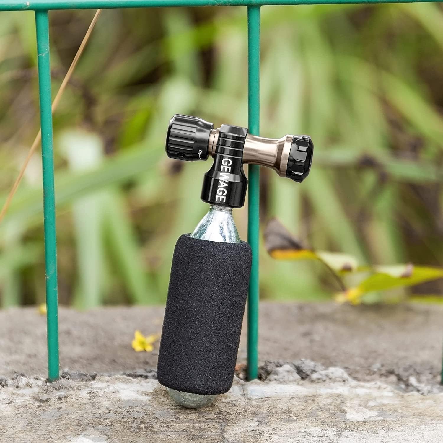 Thumbnail 6 de GEWAGE CO2 Luftpumpe für Fahrradreifen inkl. 4× 16-g CO2-Kapseln (Gewinde) – kompatibel mit Presta & Schrader