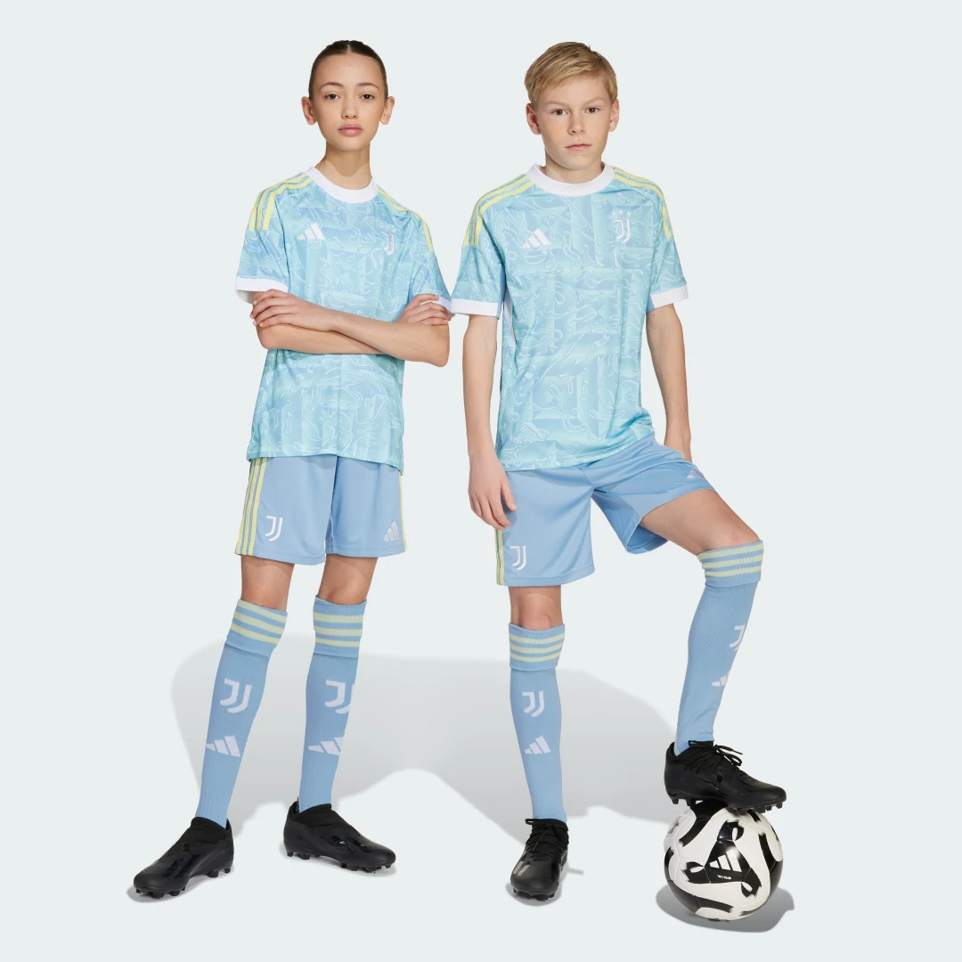 Detalle de Pantalón corto segunda equipación Juventus 25/26 de Adidas: opinión y uso recomendado