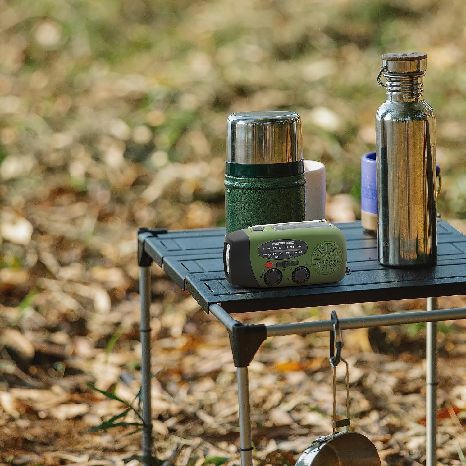 Detalle de Metronic 477216 Petite Radio FM Solaire Portable – 2000mAh, SOS et LED pour Camping