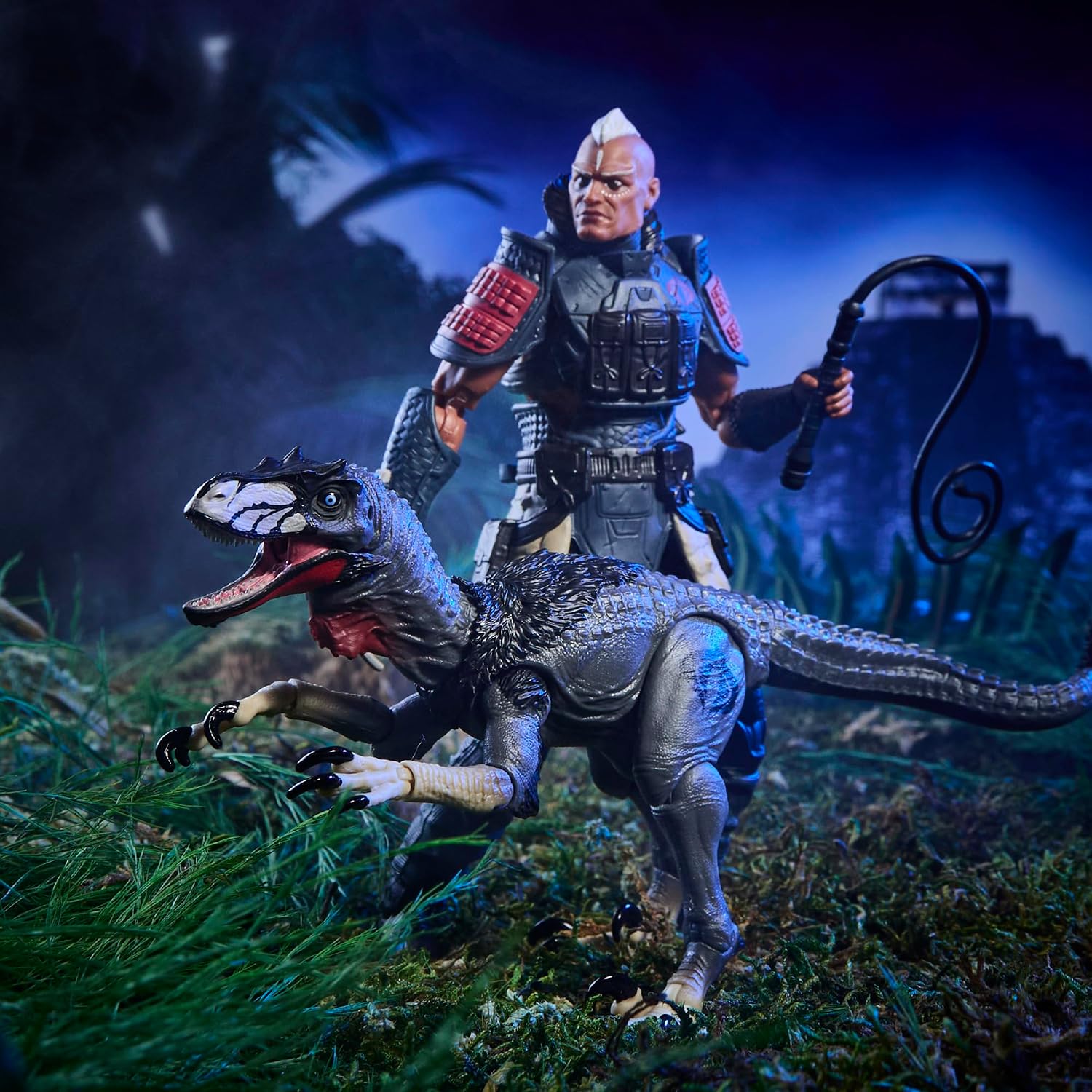 Detalle de G.I. Joe Classified Series G2116 – Profesor Rottclaw i deinonych Kobry, nr 196