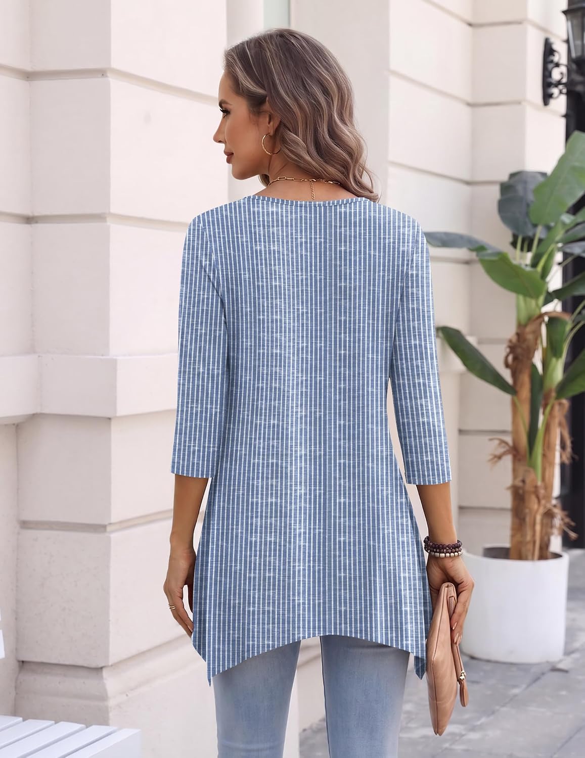Detalle 1 de Zeagoo 3/4-Sleeve Tunic Top for Women, Stretchy Fabric, Asymmetrical Hem