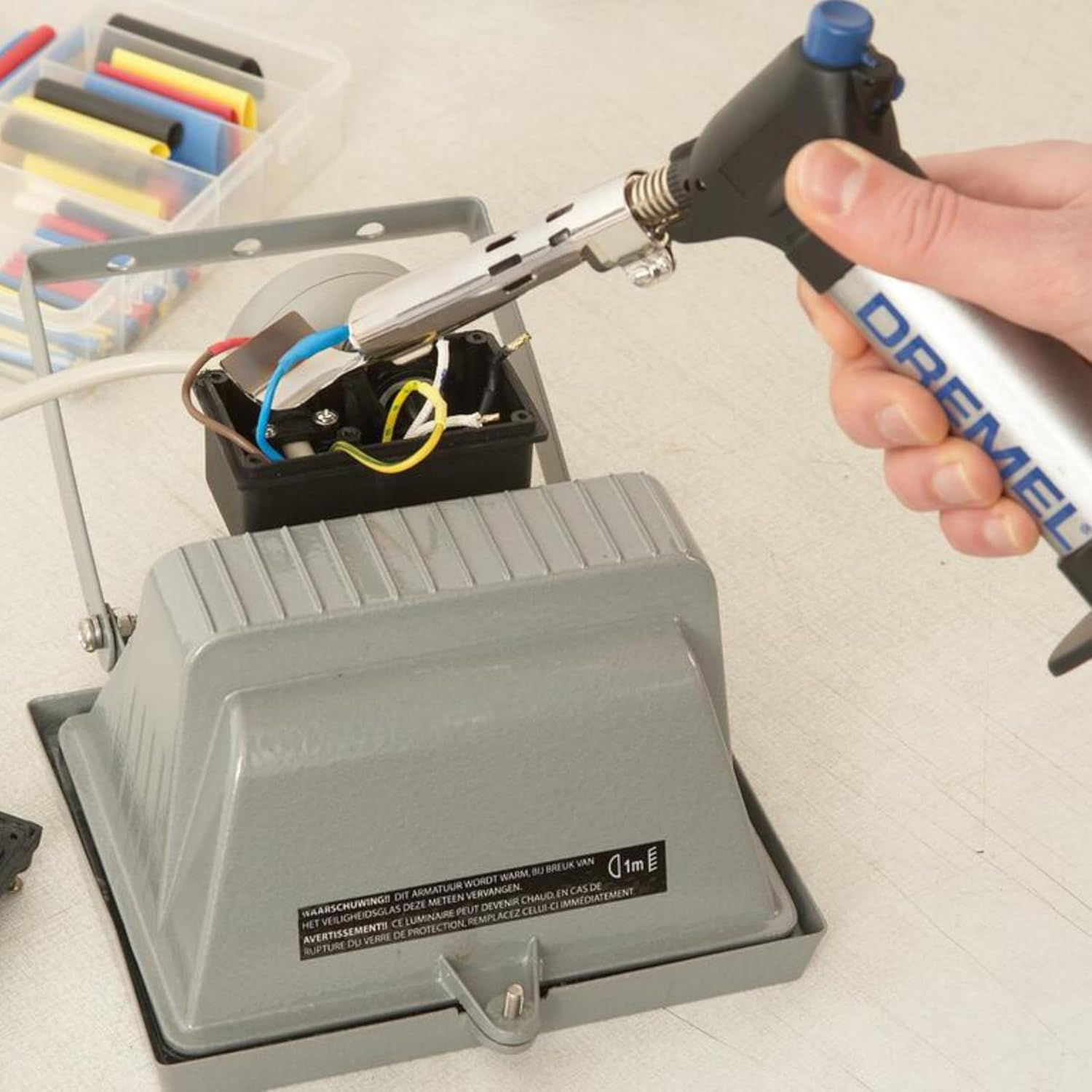 Thumbnail 5 de Dremel Saldatore a gas butano stazionario Versaflame 2200: pistola termica senza fili per saldare, piegare tubi e restringere