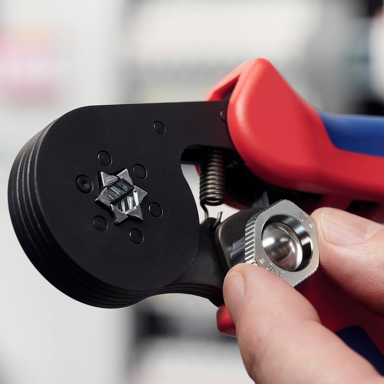 Thumbnail 2 de KNIPEX selbsteinstellende Crimpzange für Aderendhülsen (Seiteneinführung) 180 mm, 97 53 14 SB