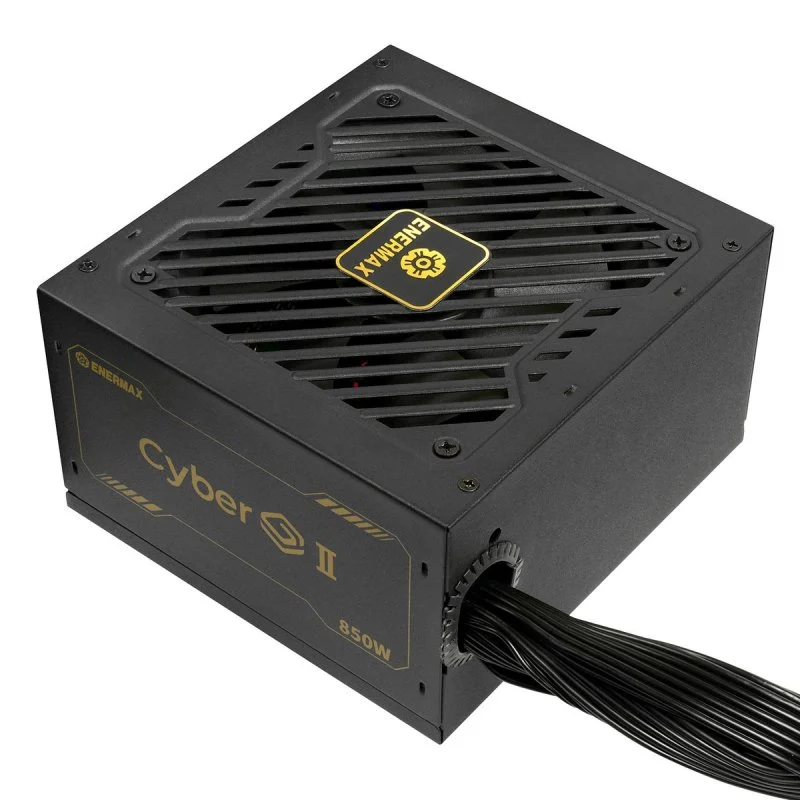 Detalle de Enermax CyberG II 850W: fuente ATX 3.1 80+ Gold para setups exigentes