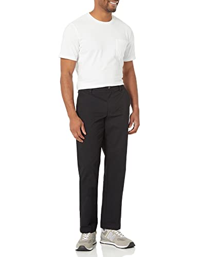 Detalle 2 de Amazon Essentials Men's Straight Fit Wrinkle-Resistant Chino Trousers, Black (True Black) 31W/30L