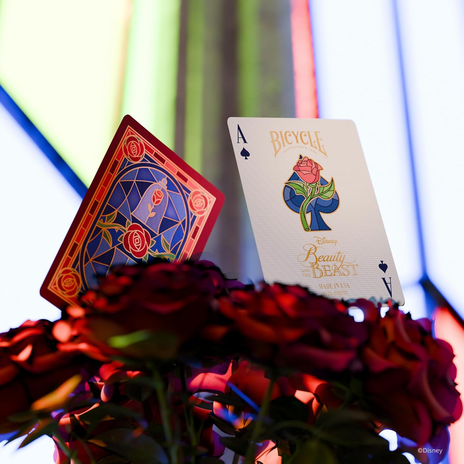 Detalle 2 de Bicycle Disney Belle en het Beest-speelkaarten met handgetekende illustraties