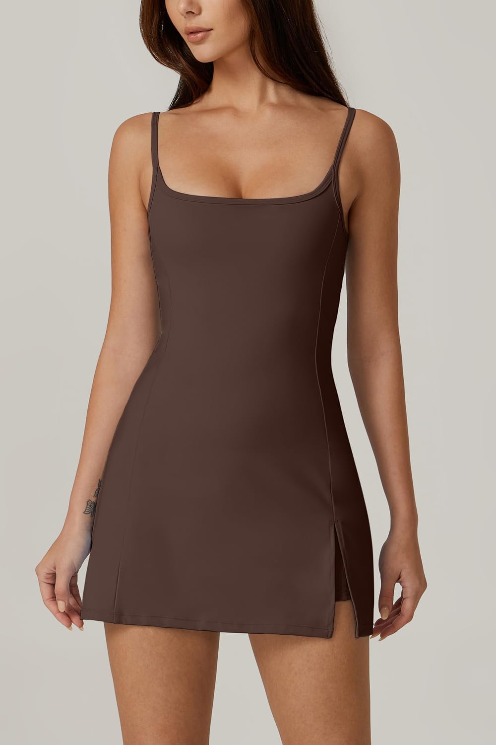 Detalle 2 de QINSEN Womens Spaghetti Strap Tennis Dress with Shorts