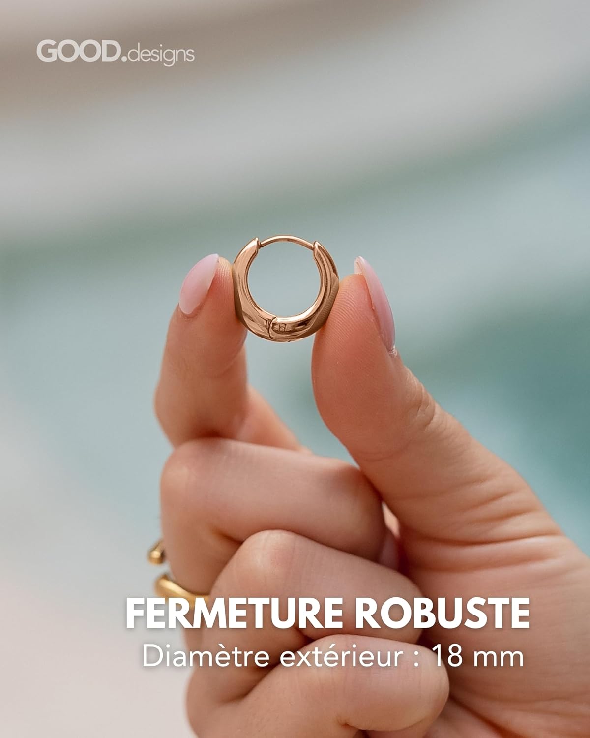 Detalle 2 de GD GOOD.designs – Créoles en acier inoxydable pour femme, mini boucles de 18 mm (or 18K, or rose ou argent)