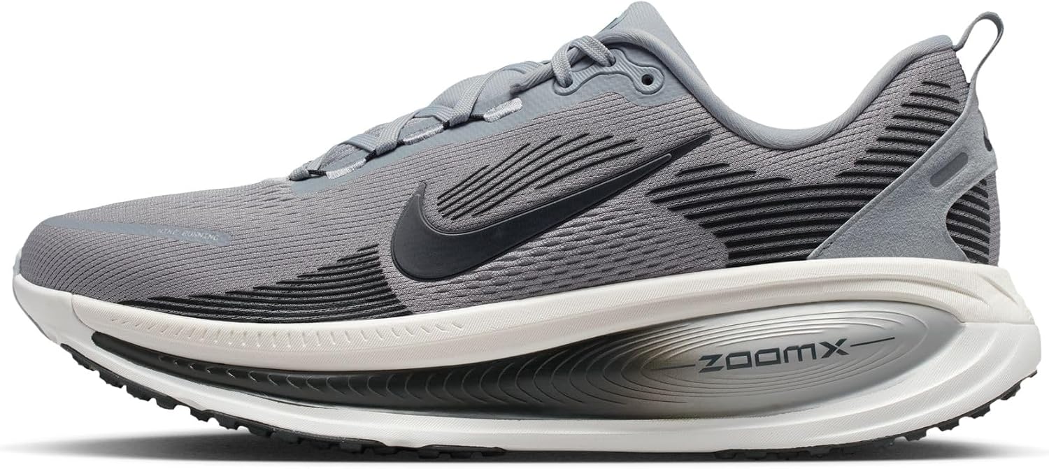 Detalle de Nike Vomero 18: Scarpe da passeggio uomo, comfort e reattività per l’uso quotidiano