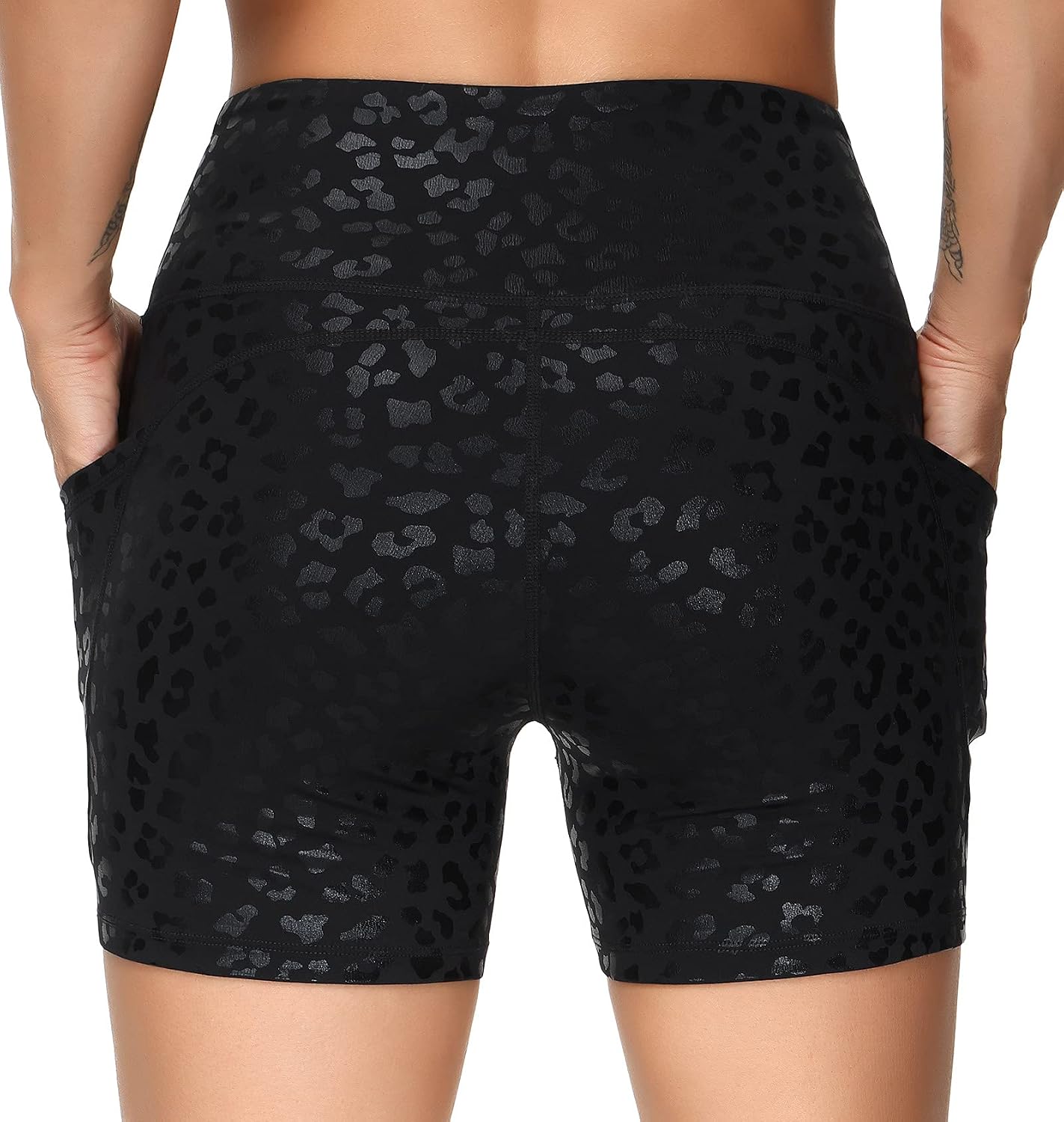 Detalle de THE GYM PEOPLE pantaloncini sportivi donna a vita alta con tasche