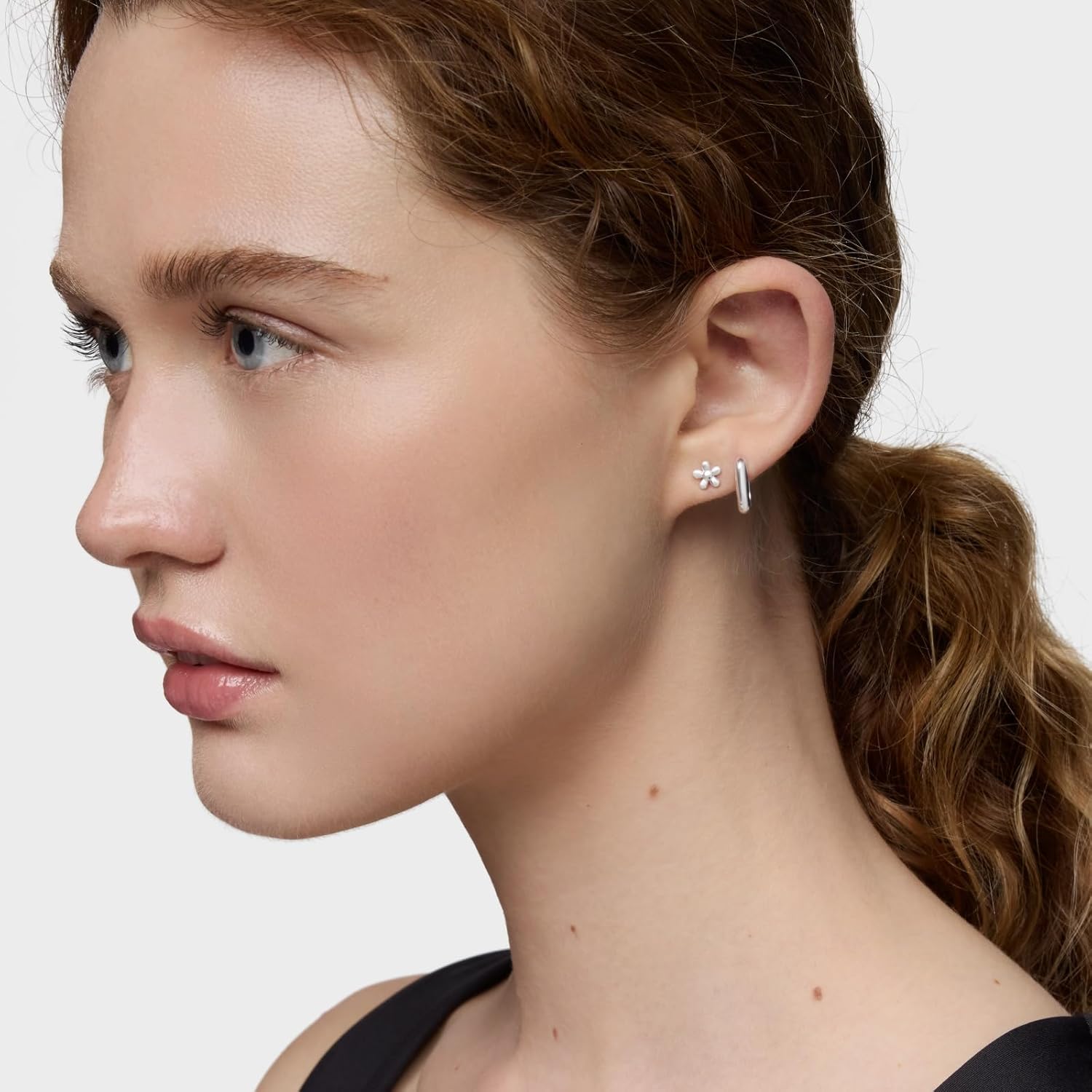 Thumbnail 4 de TOUS pendientes de plata de primera ley con motivo flor de la colección Motivos