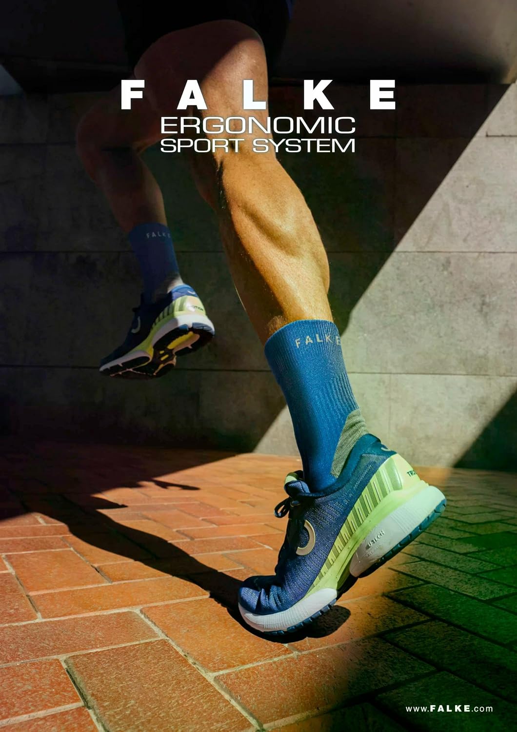 Detalle de FALKE RU4 Running Socks: Medium Cushioning, Anti-Blister, Mid-Calf, Vegan & Quick-Drying