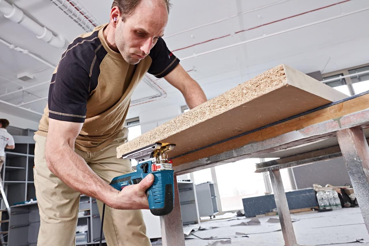 Detalle 2 de Bosch GST 160 scie sauteuse 800 W ðŸ›