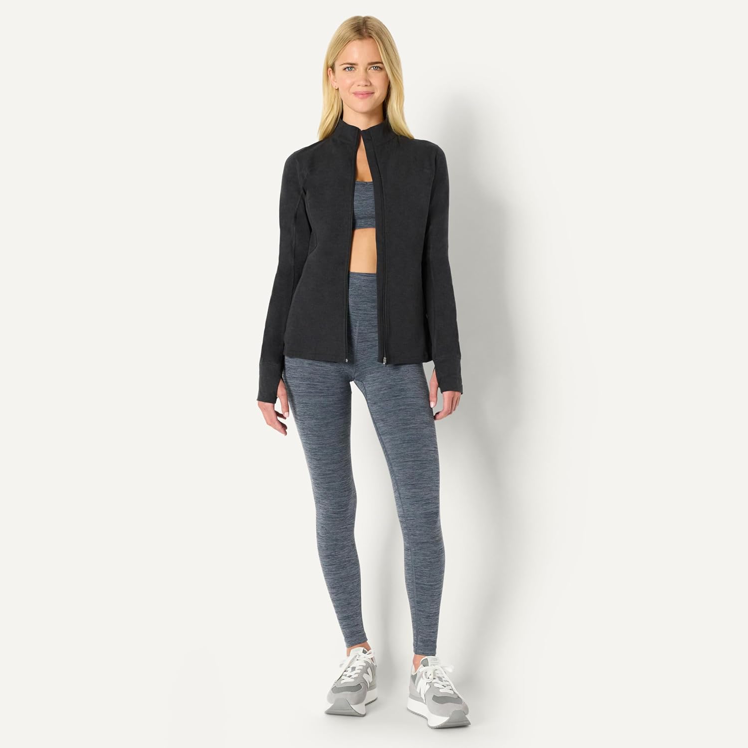 Thumbnail 4 de Amazon Essentials Damen Athletische Weiche Leichte Funktions-Trainings-Joggingjacke – Slim Fit