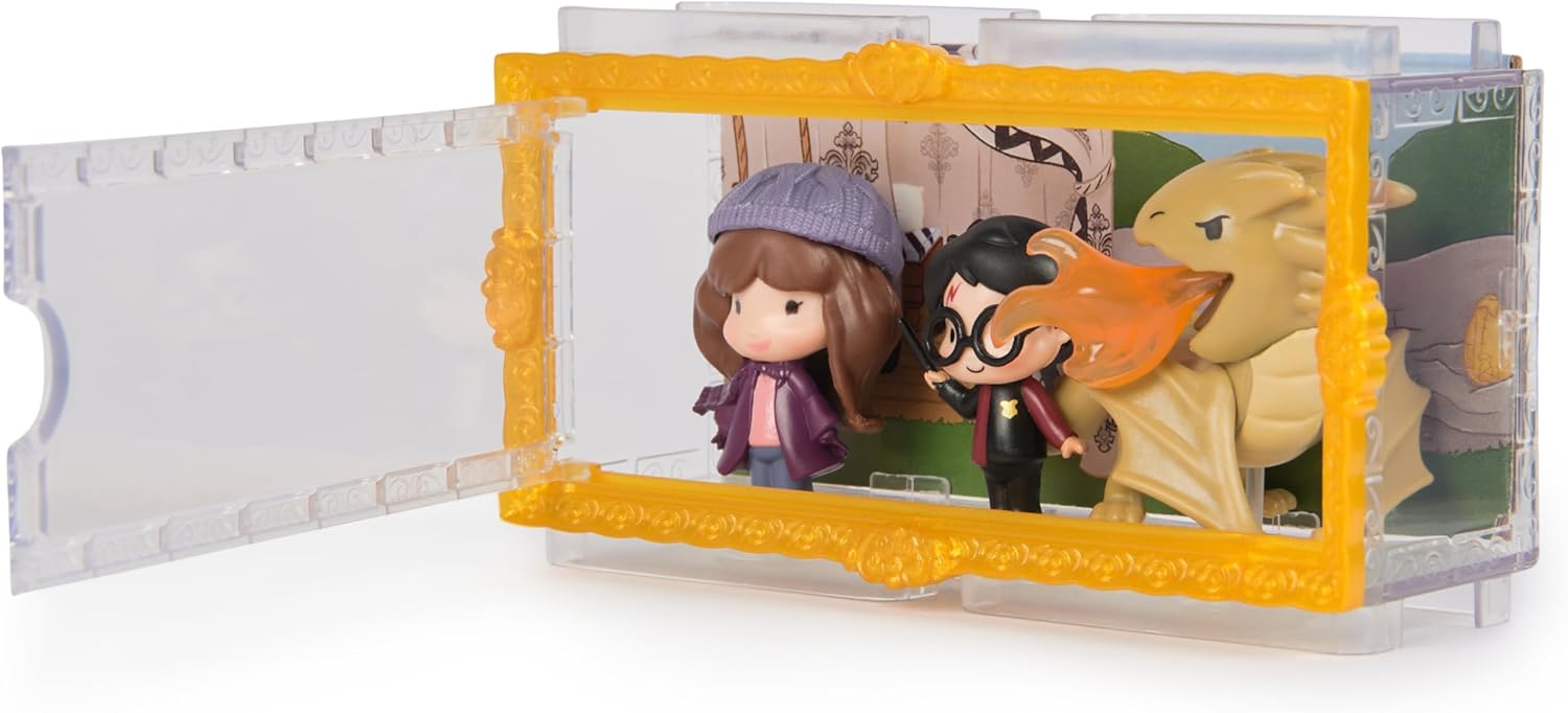 Thumbnail 2 de Harry Potter Micro Magical Moments Sammelfiguren Multipack „Trimagisches Turnier mit Drache“ mit Harry, Hermine & Drache