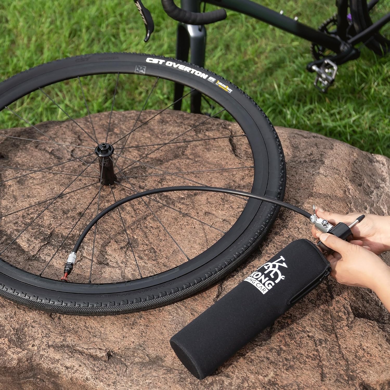 Thumbnail 6 de KONG MING CAR Booster Tubeless 1,1 L pour pneus sans chambre – gonfleur stationnaire ou mobile jusqu’à 160 PSI