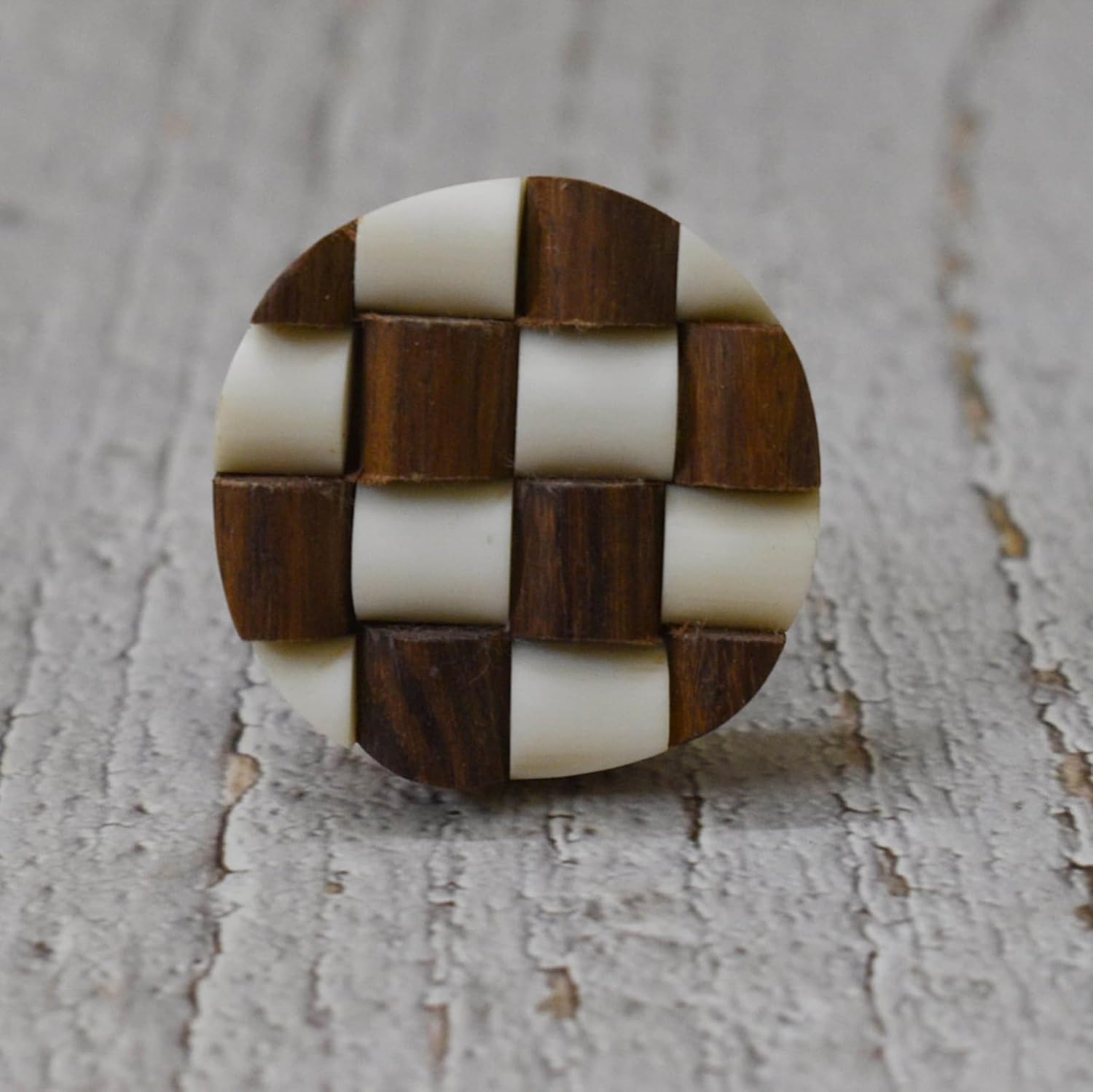 Thumbnail 4 de ARTISNO Rundes Holz- und Resin-Knopfset für Küchen-, Schrank- und Schubladentüren (Set 6, 37 mm)