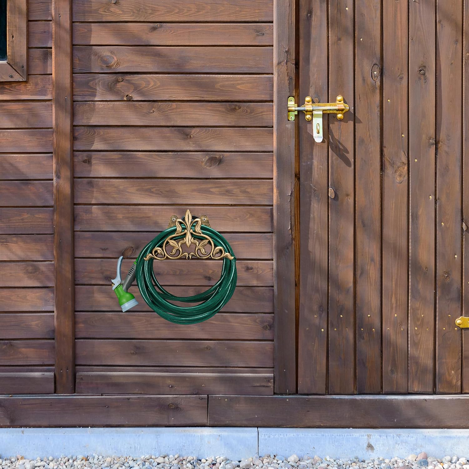 Detalle 2 de Relaxdays slanghållare i gjutjärn, bronsfärgad antik design för upp till 20 m slang