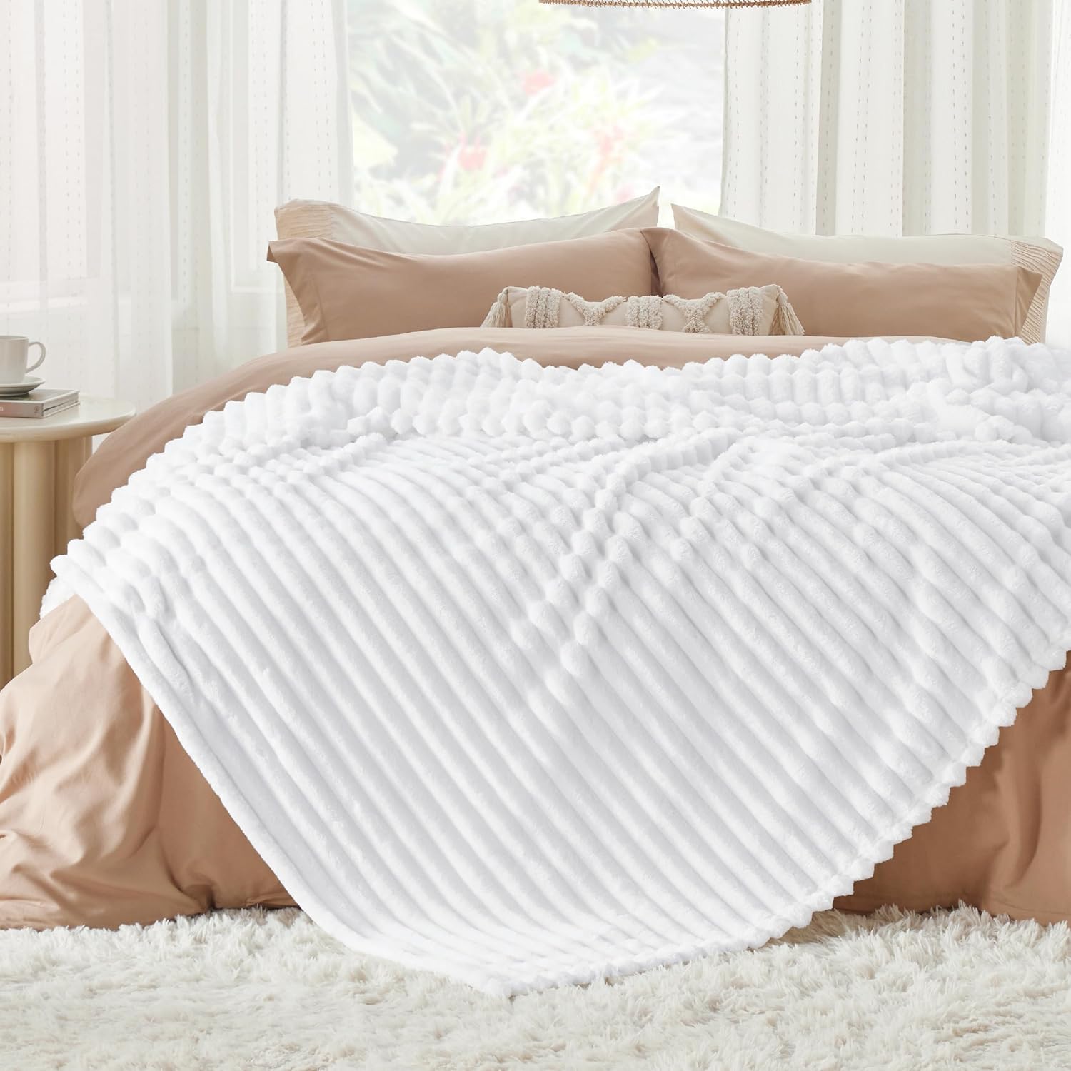 Thumbnail 1 de BEDSURE Kuscheldecke 220x240 – XXL Flanell-Fleecedecke in Weiß für Couch und Schlafzimmer