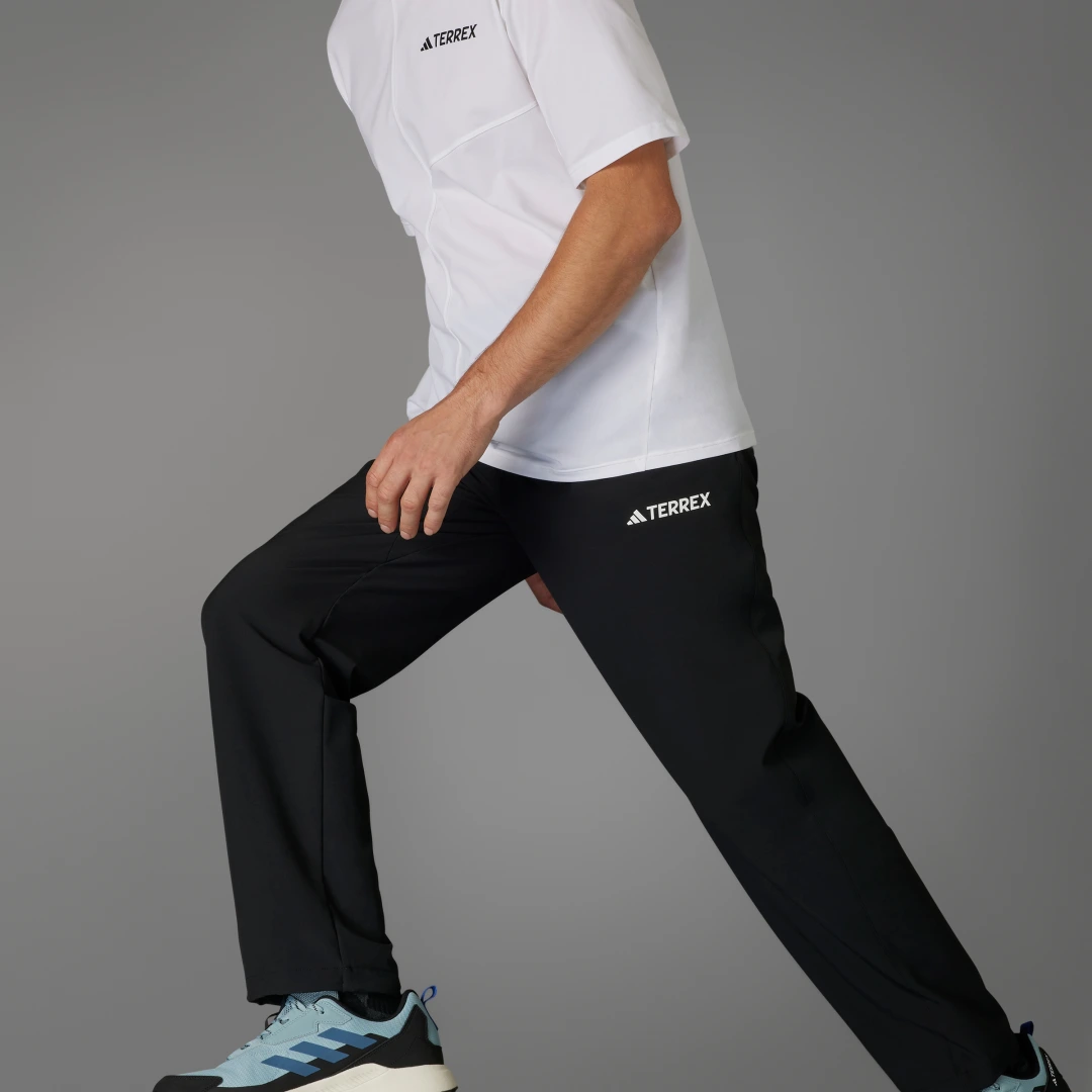 Detalle de Pantalón Terrex Multi Liteflex de Adidas – negro