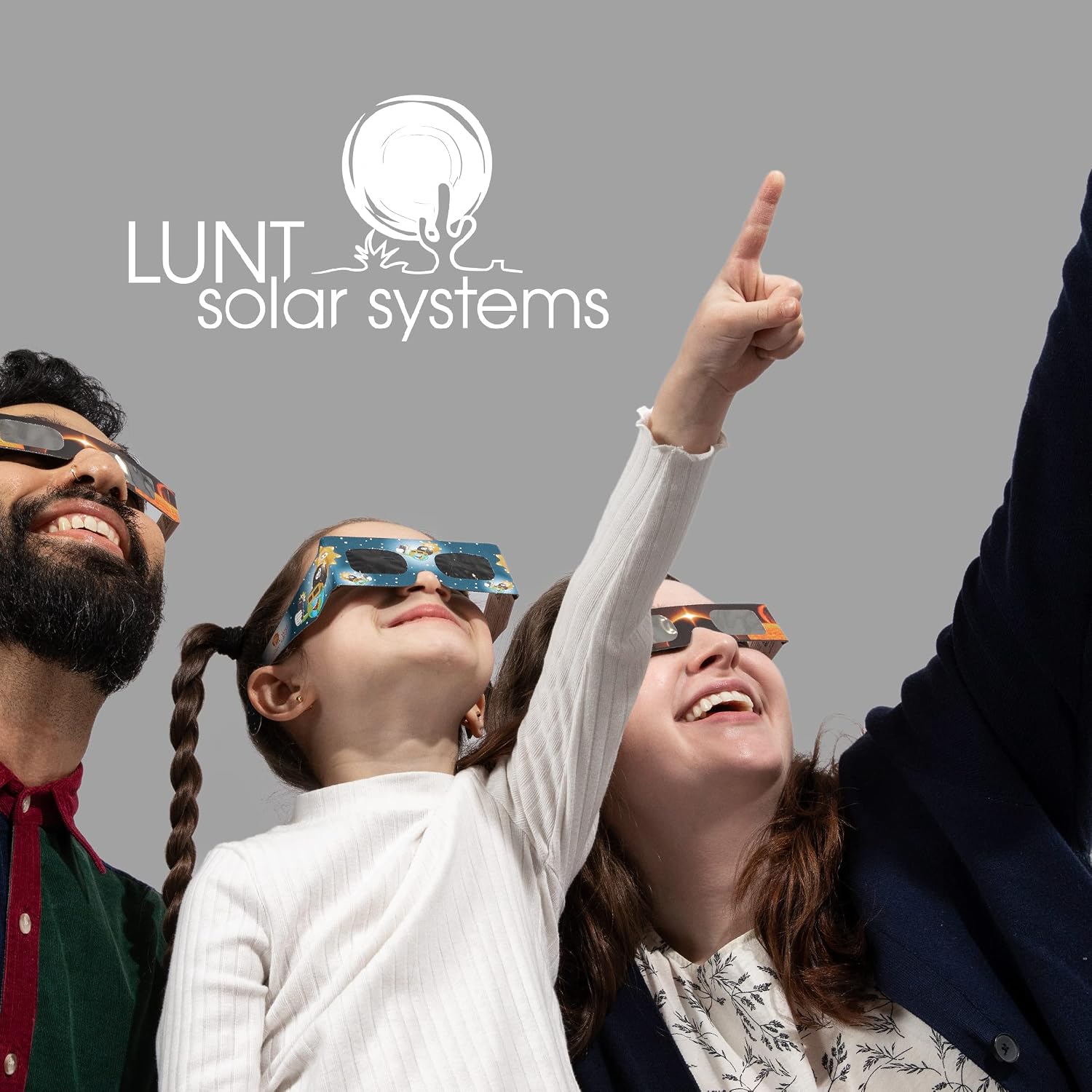 Detalle 2 de Gafas de Eclipse Solar Homologadas Pack de 5 de Lunt Solar Systems (ISO 12312-2:2015) – Seguridad y comodidad para ver el eclipse