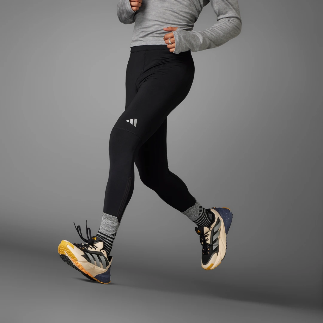 Detalle de Mallas Ultimate Running Conquer the Elements AEROREADY Warming de Adidas