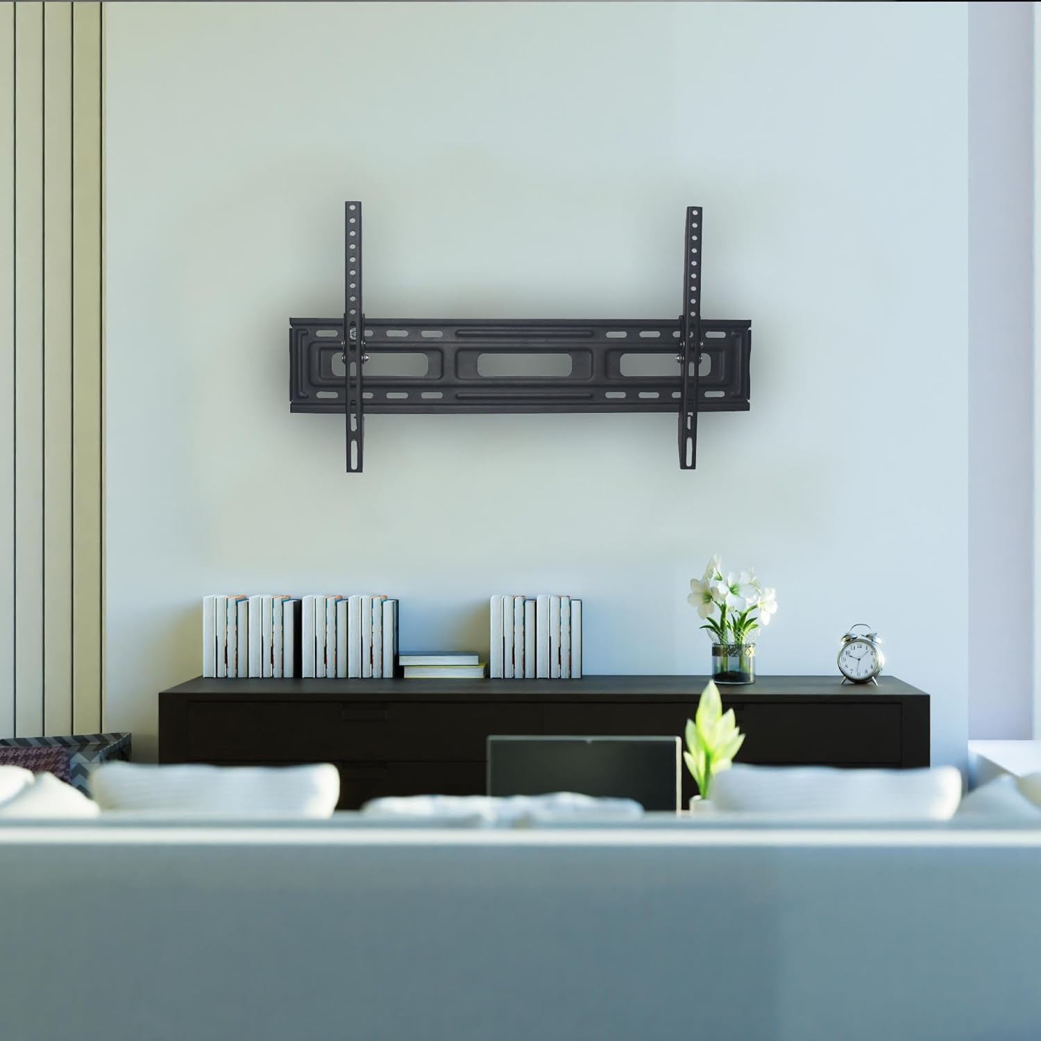Detalle de DuraPro Tilting Wall Mount Kit for 24"–84" TVs (Up to 132 lbs) with HDMI Cable