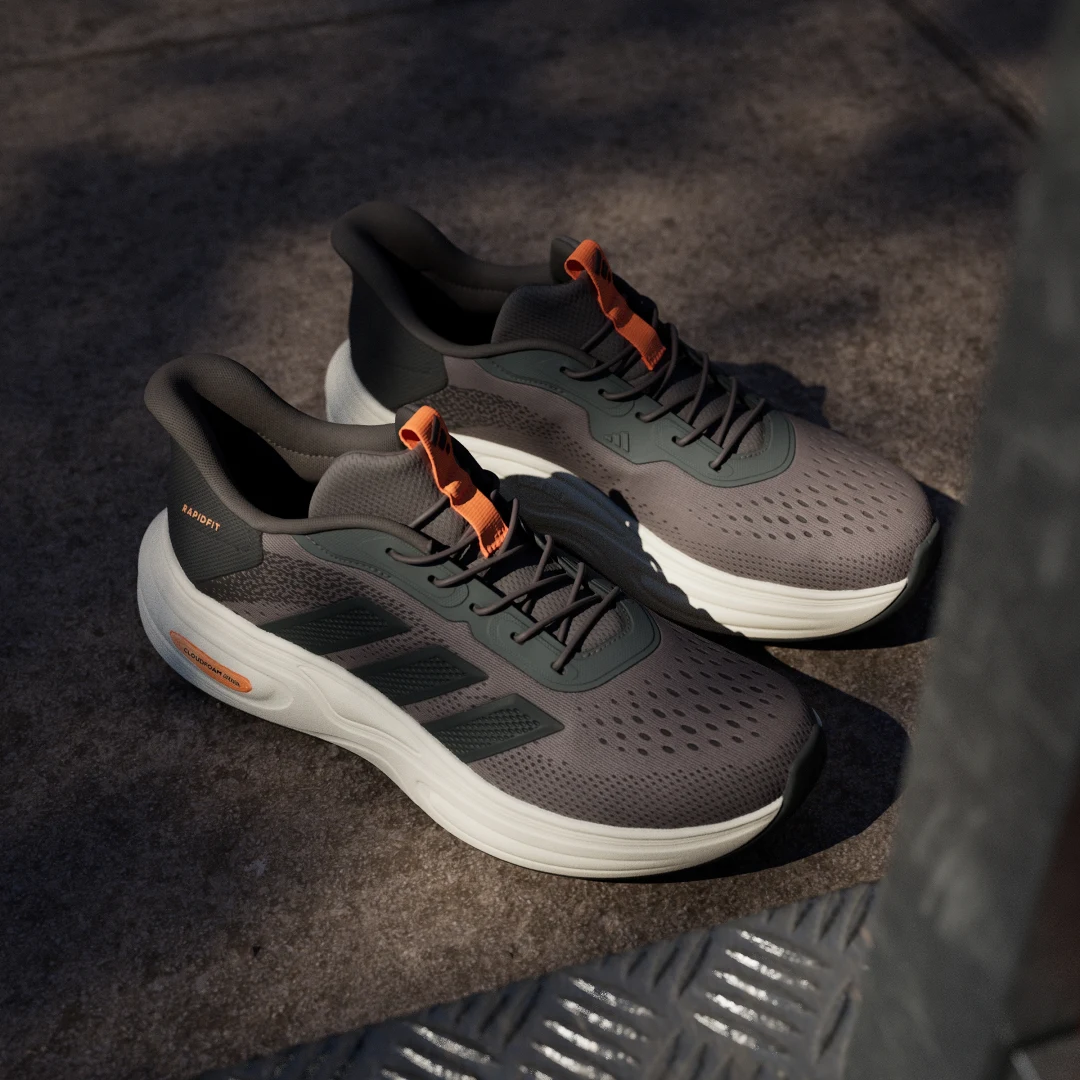 Thumbnail 3 de Adidas Zapatilla Cloudfoam Cuxxion Rapidfit: comodidad con ajuste rápido en color Marrón
