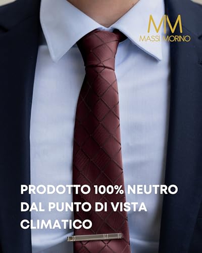 Detalle de Massi Morino Cravatta Bordeaux a Quadri Set Uomo con Fazzoletto da Taschino, Gemelli, Fermacravatta e Confezione Regalo – 5 in 1