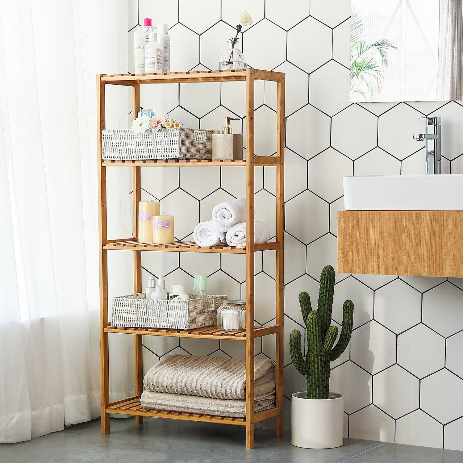 Detalle de SONGMICS BCB35Y Bamboo 5-Shelf Floor Storage Rack — Adjustable Heights in Natural Finish