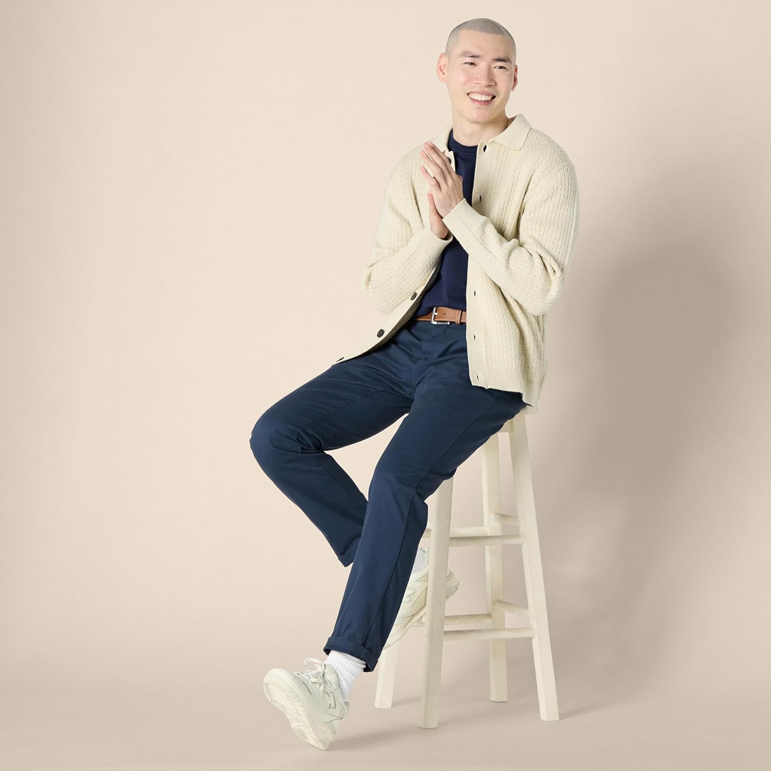 Thumbnail 3 de Amazon Essentials Herren Weite Strickjacke mit Kragen – bequemer Cardigan mit Knopfleiste