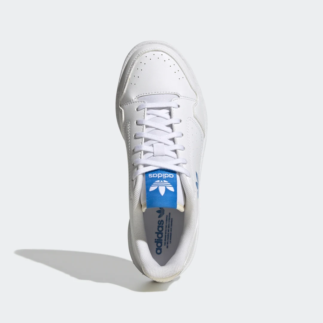 Detalle 2 de Adidas Zapatilla NY 90 – comodidad y estilo en blanco para el día a día