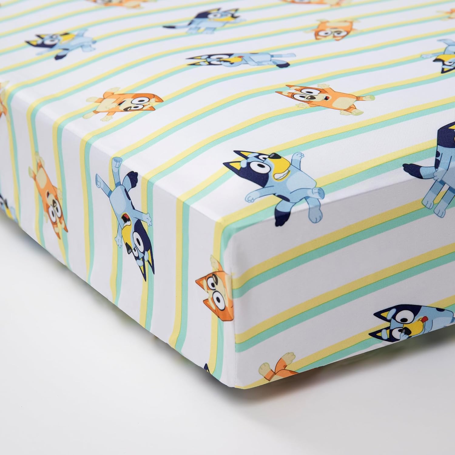 Thumbnail 3 de Bluey 4 Piece Toddler Bedding Set – Comforter, Sheet Set, Reversible Pillowcase
