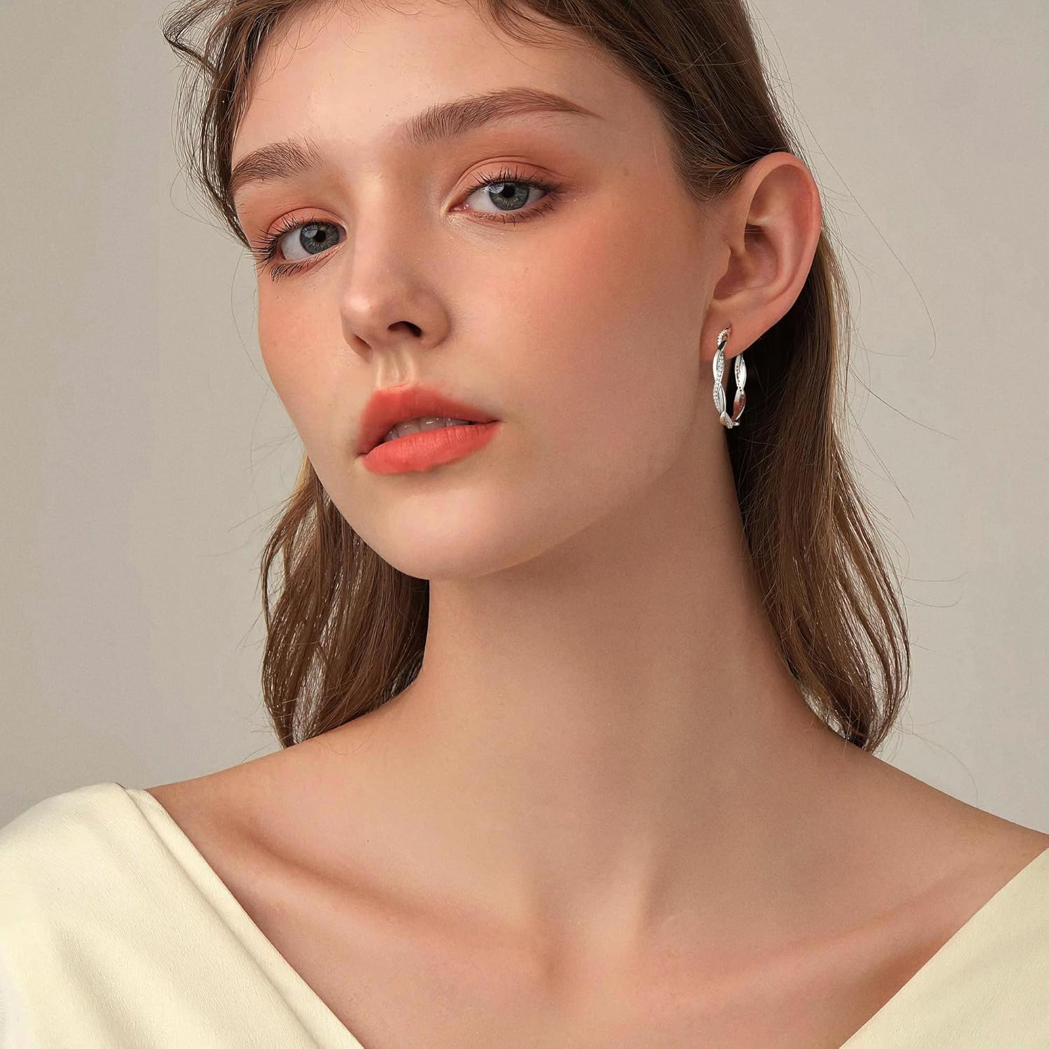 Thumbnail 1 de Macachii 925 Sterling Silver Twisted Hoop Earrings with Zirconia
