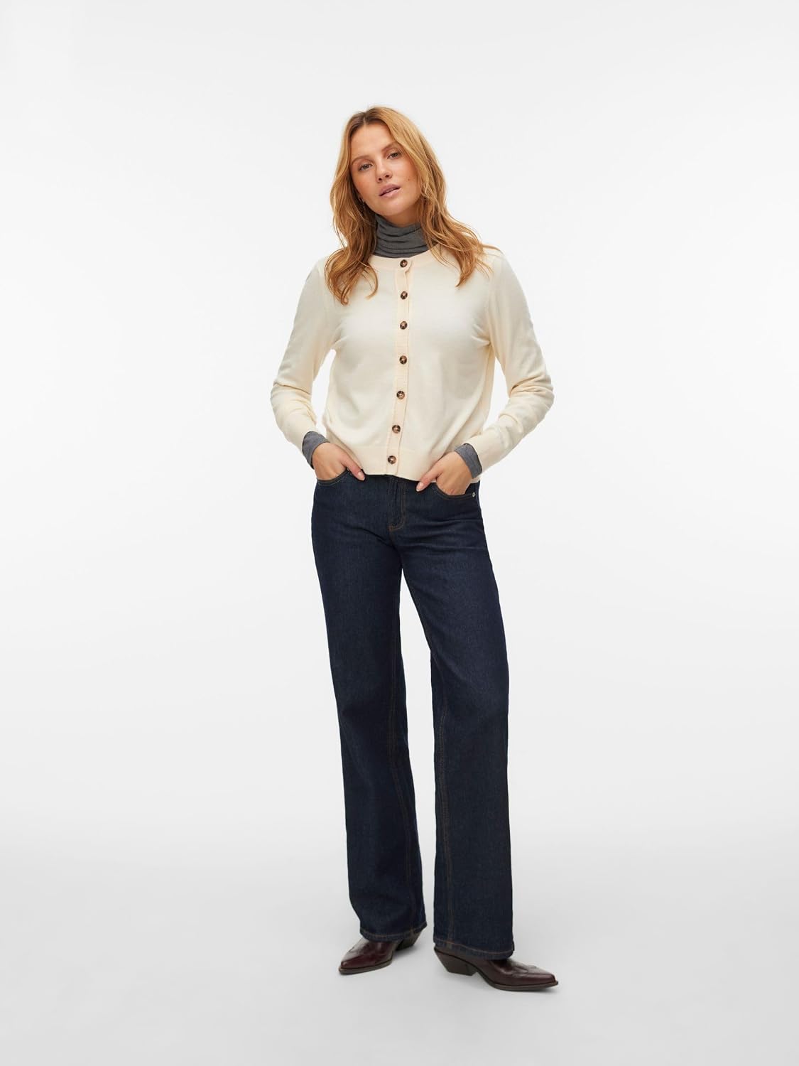 Detalle 2 de VERO MODA VMSABA Strickjacke für Damen mit Rundhalsausschnitt