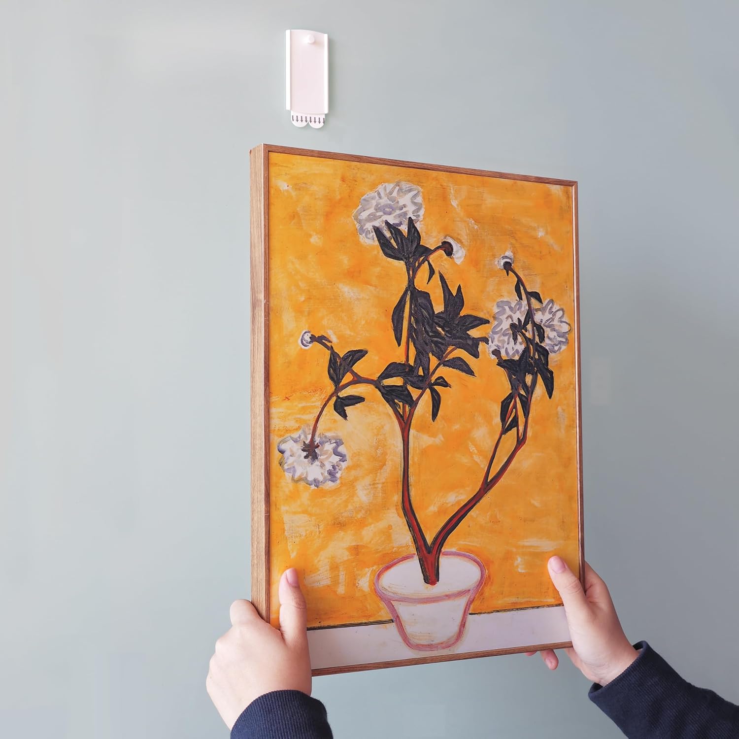 Detalle 2 de Universal frame hanger set, 8 picture hooks