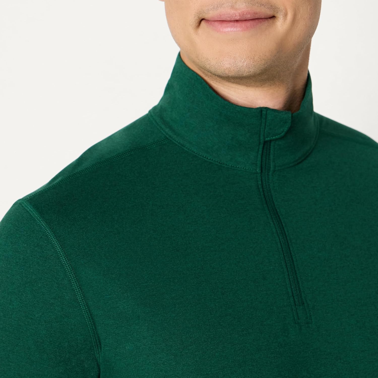 Thumbnail 3 de Amazon Essentials Men’s Athletic Soft Performance Lightweight Quarter-Zip Hoodie (Workout Top)