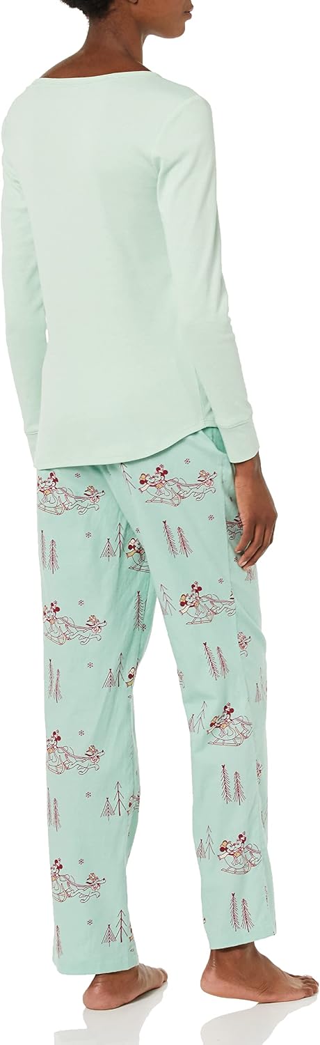 Detalle 2 de Amazon Essentials Flannel Disney Pajama Set for Women