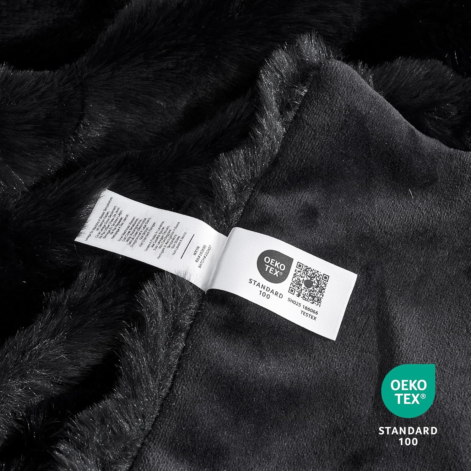 Thumbnail 6 de Cozy Bliss Faux Fur Throw Blanket: Ultra-Soft Bubble Design for Couch and Bedroom