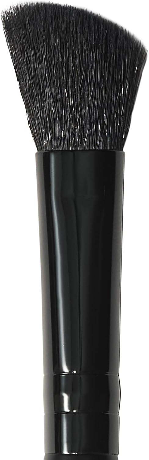 Detalle de e.l.f. Nose Contour Brush, Dual-Ended