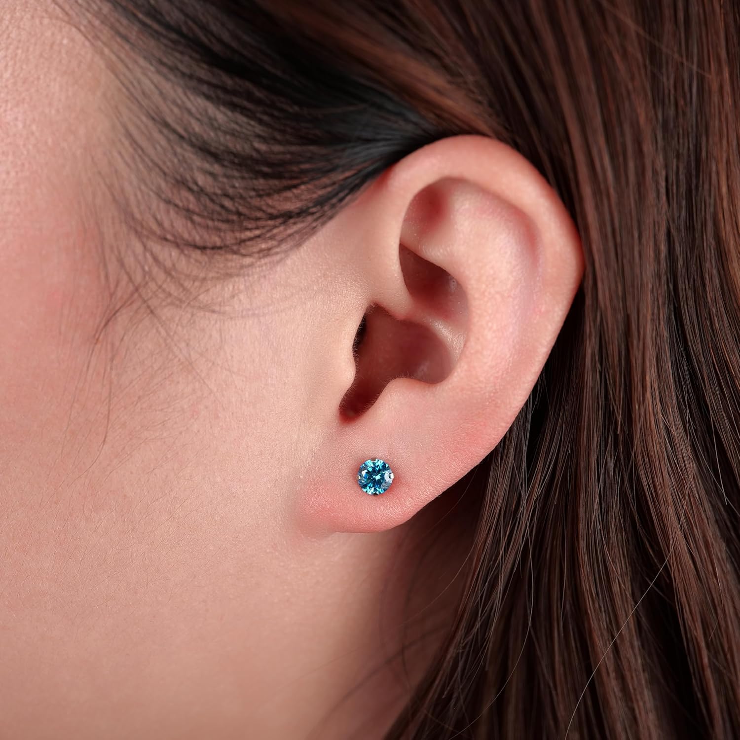 Detalle de Limerencia Titan Ohrstecker – hypoallergen, 5 mm CZ, G23 Titan, 20G, für Damen & Herren
