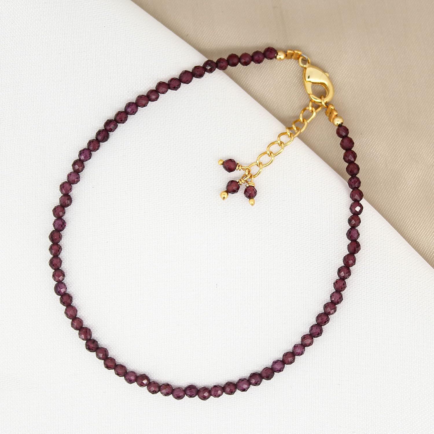 Detalle de Gempires Natural Garnet Beads Bracelet – 7" with 1" Extender, Gold Plated Garnet Bead Bracelet
