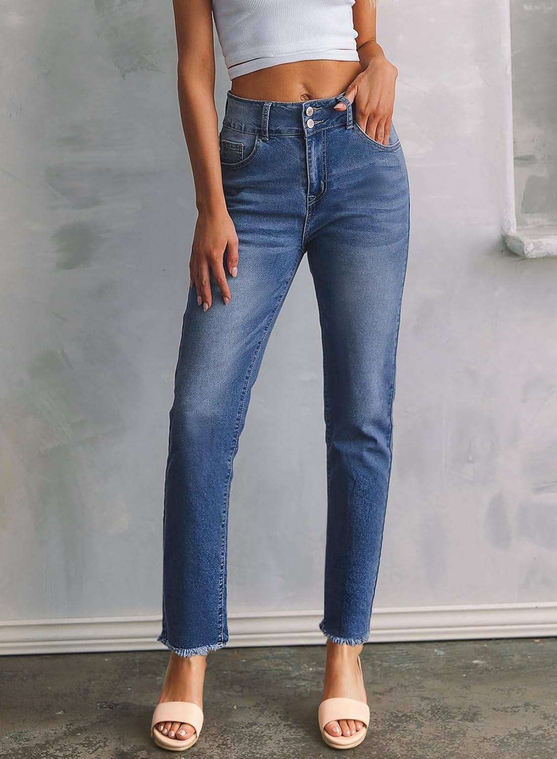 Detalle de Sidefeel Women’s High-Waisted Stretch Raw Hem Straight-Leg Ankle Jeans with Pockets