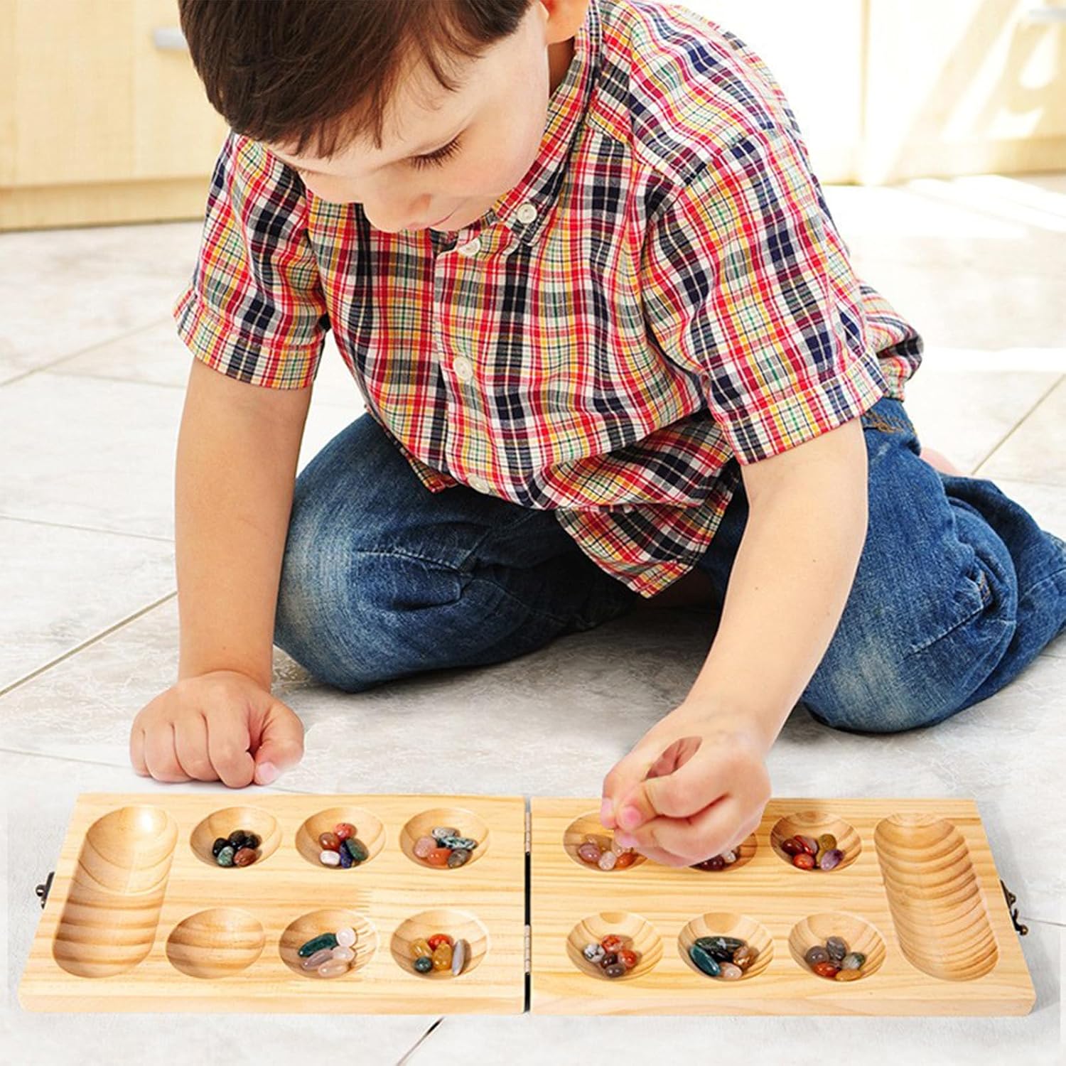 Detalle 2 de Kalaha in Legno di ZUNIPLEX con Pietre: Gioco di Mancala Pieghevole per Famiglie