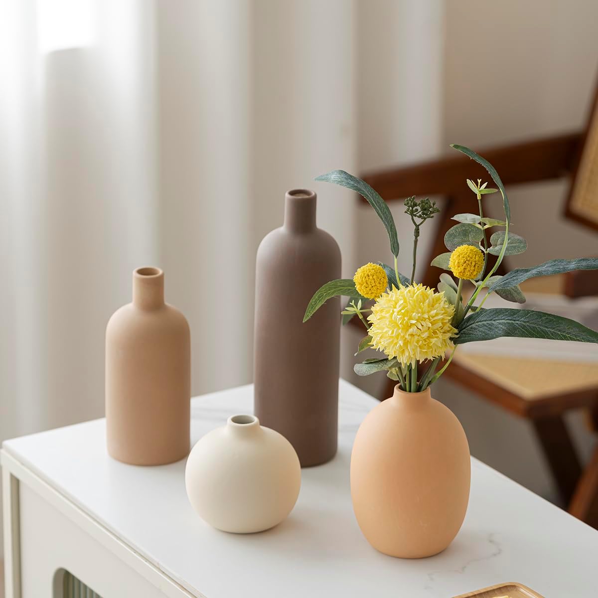 Detalle de Lot 4 vases céramique Morandi 9,5‑25 cm