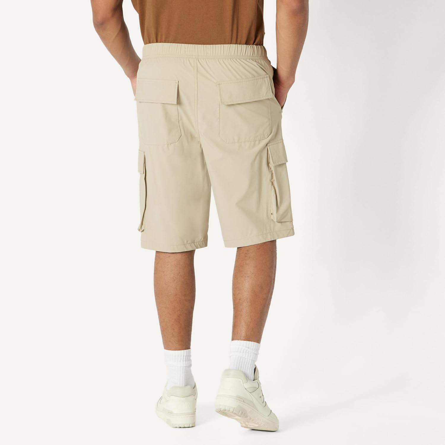 Detalle 2 de Amazon Essentials Men's Loose-Fit 11" Cargo Shorts