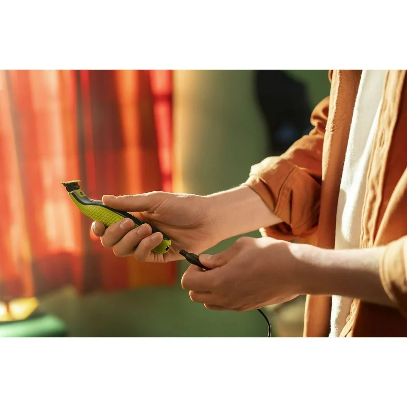 Thumbnail 2 de Philips Norelco OneBlade QP2724/10 recortadora 1 unidad 🪒