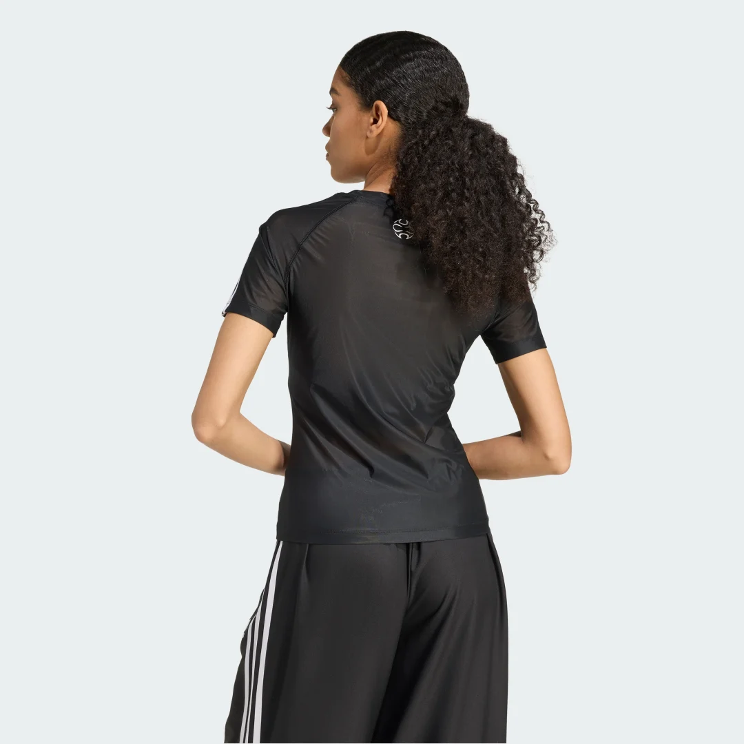 Detalle 2 de Camiseta entallada traslúcida Adilenium Season 4 Teamgeist de Adidas – color negro