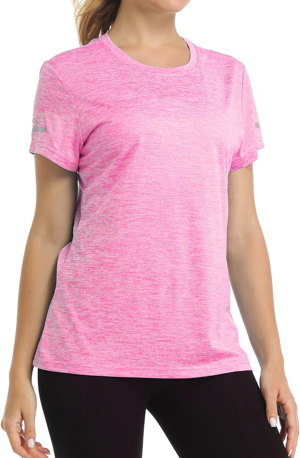 Detalle 2 de Activewear tee with reflective stripes